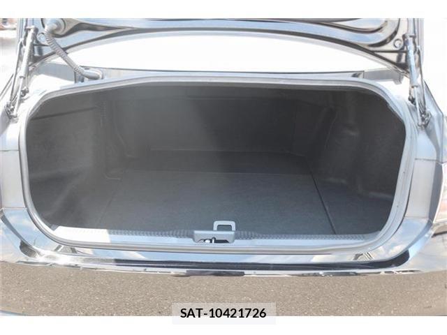 Toyota CROWN SEDAN 2021-04 7453665-17