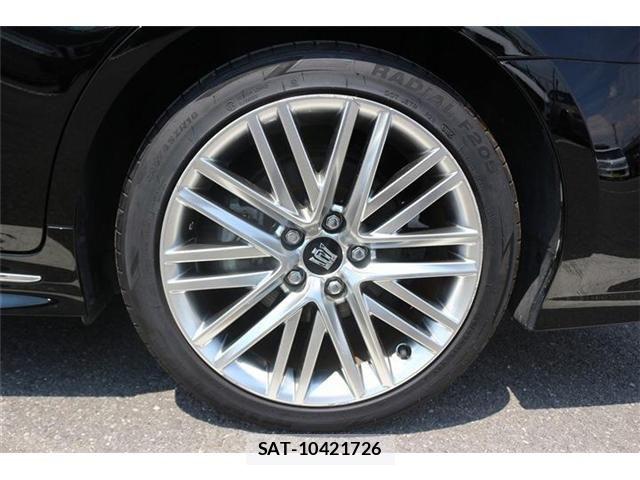 Toyota CROWN SEDAN 2021-04 7453665-25