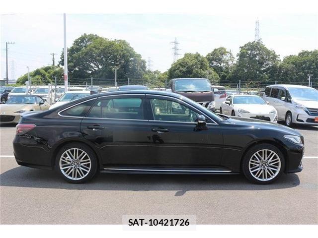 Toyota CROWN SEDAN 2021-04 7453665-7