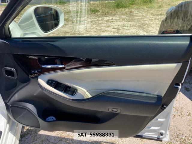 Toyota CROWN SEDAN 2016-03 7453690-12