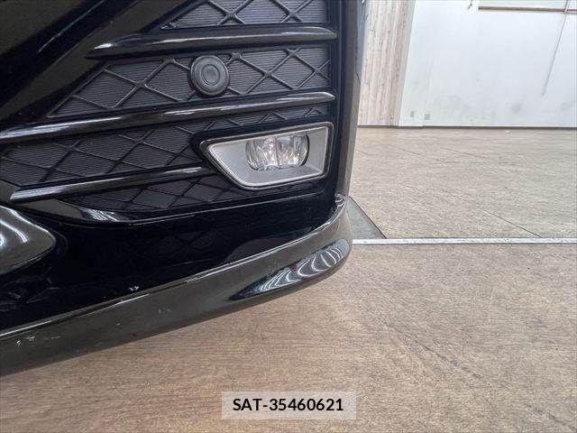 Toyota CROWN SEDAN 2016-01 7453683-21