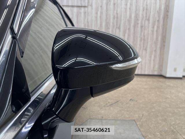 Toyota CROWN SEDAN 2016-01 7453683-24
