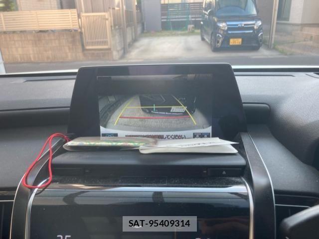 Toyota CROWN SEDAN 2018-08 7453679-21