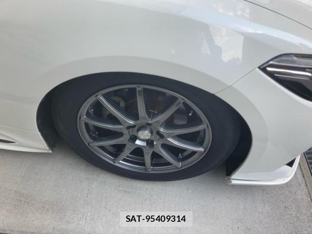 Toyota CROWN SEDAN 2018-08 7453679-5