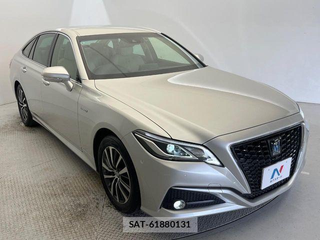 Toyota CROWN SEDAN 2019-06 7453678-16