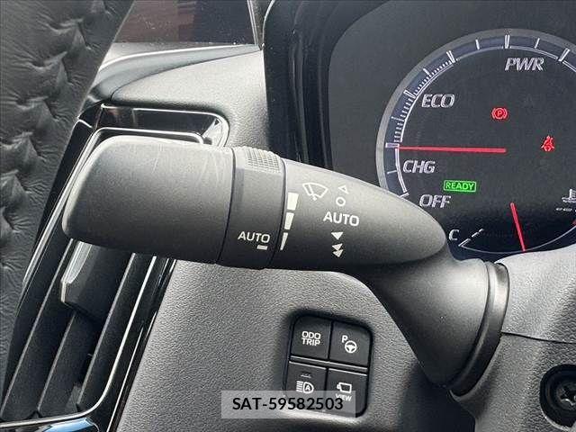 Toyota CROWN SEDAN 2019-05 7453673-24