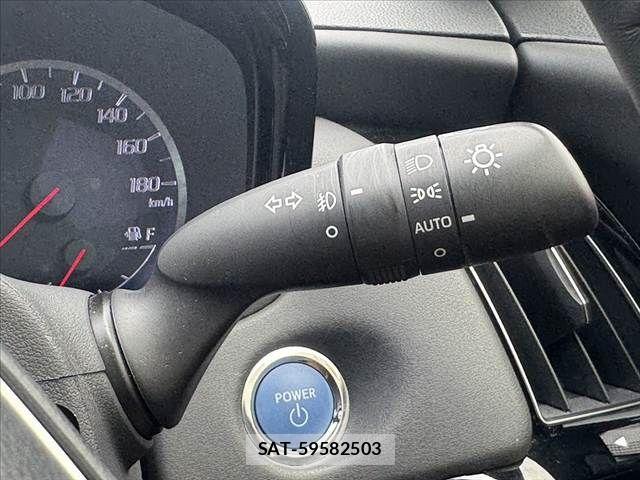 Toyota CROWN SEDAN 2019-05 7453673-25