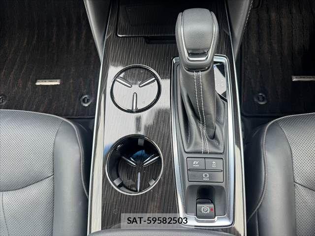 Toyota CROWN SEDAN 2019-05 7453673-28