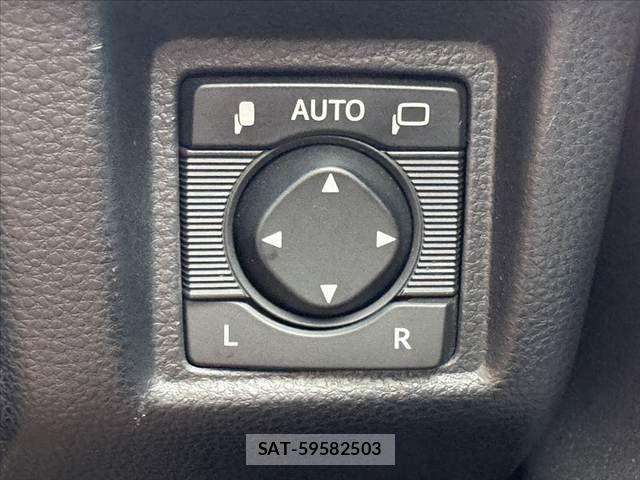 Toyota CROWN SEDAN 2019-05 7453673-29