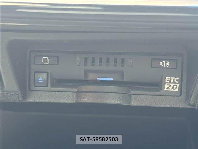 Toyota CROWN SEDAN 2019-05 7453673-4