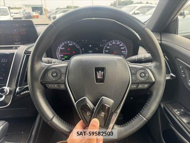 Toyota CROWN SEDAN 2019-05 7453673-6