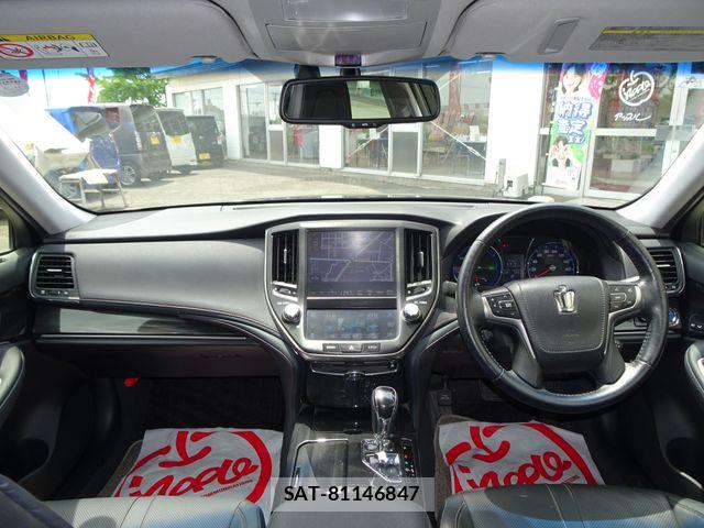 Toyota CROWN SEDAN 2013-04 7453682-12