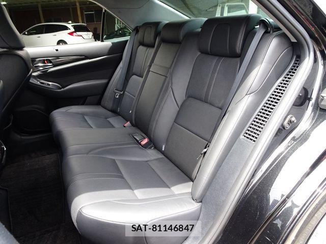 Toyota CROWN SEDAN 2013-04 7453682-18