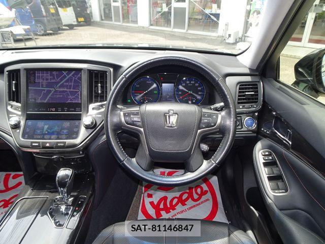 Toyota CROWN SEDAN 2013-04 7453682-1