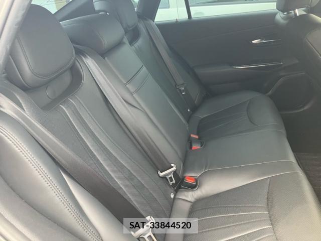 Toyota CROWN SEDAN 2021-09 7500059-22