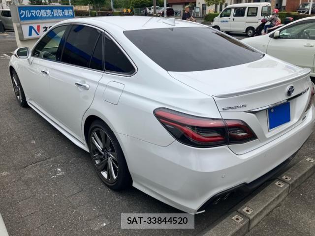 Toyota CROWN SEDAN 2021-09 7500059-3