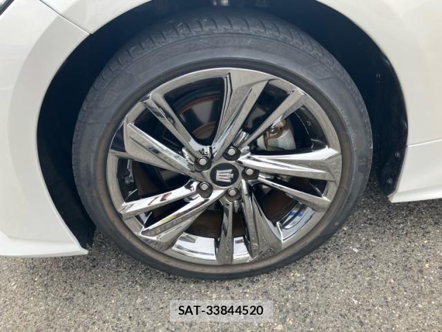 Toyota CROWN SEDAN 2021-09 7500059-5