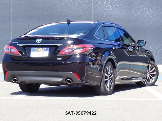 Toyota CROWN SEDAN 2019-04 7508436-2