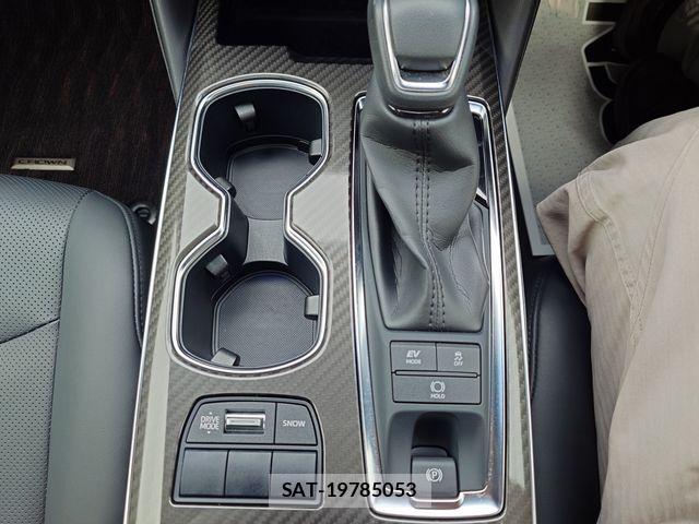 Toyota CROWN SEDAN 2021-06 7500053-18