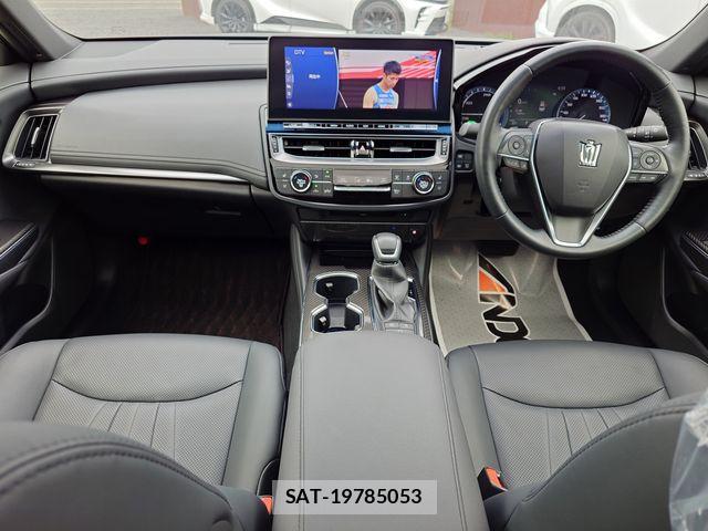 Toyota CROWN SEDAN 2021-06 7500053-8