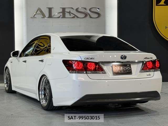 Toyota CROWN SEDAN 2013-10 7500067-9