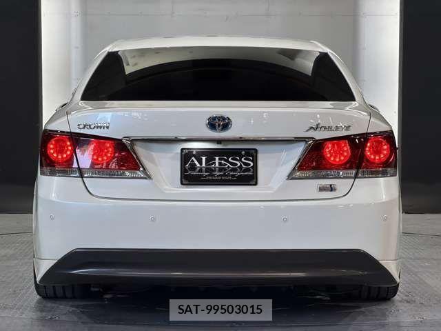 Toyota CROWN SEDAN 2013-10 7500067-12