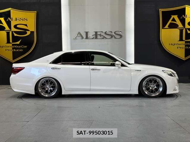 Toyota CROWN SEDAN 2013-10 7500067-13