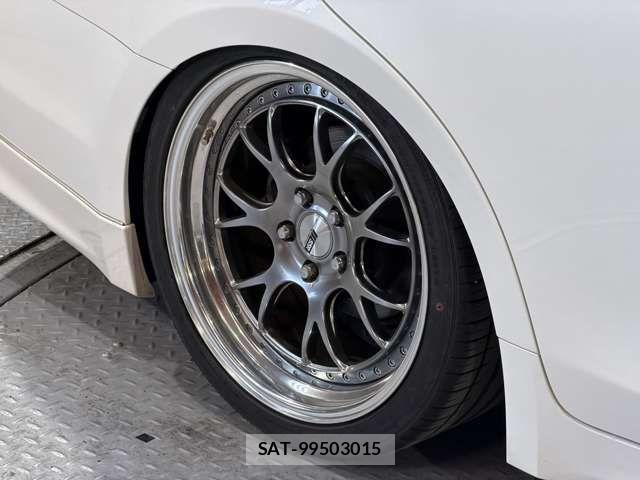 Toyota CROWN SEDAN 2013-10 7500067-17