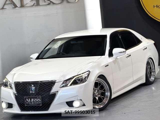 Toyota CROWN SEDAN 2013-10 7500067-19