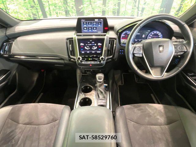 Toyota CROWN SEDAN 2019-09 7500061-1