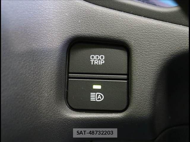 Toyota CROWN SEDAN 2020-05 7500058-17