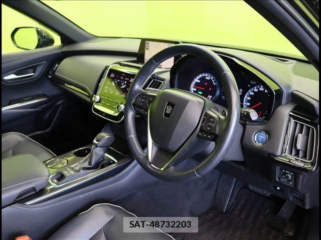 Toyota CROWN SEDAN 2020-05 7500058-19