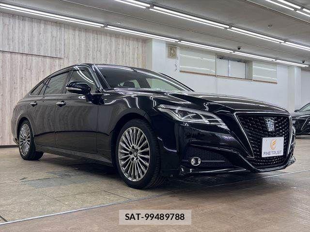 Toyota CROWN SEDAN 2021-05 7500063-14