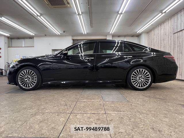 Toyota CROWN SEDAN 2021-05 7500063-19