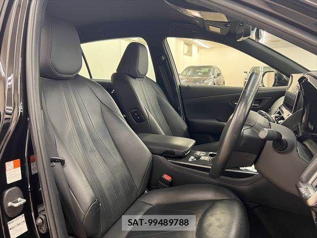Toyota CROWN SEDAN 2021-05 7500063-6