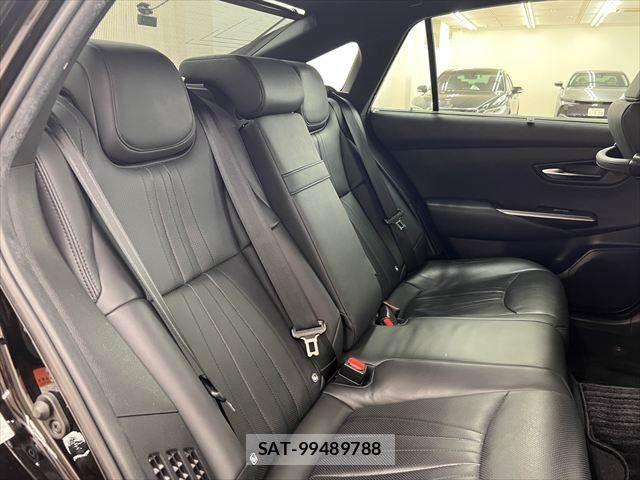 Toyota CROWN SEDAN 2021-05 7500063-7