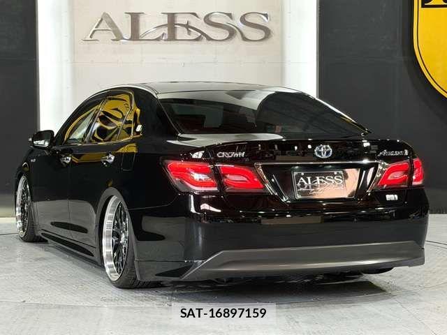 Toyota CROWN SEDAN 2013-04 7500065-10