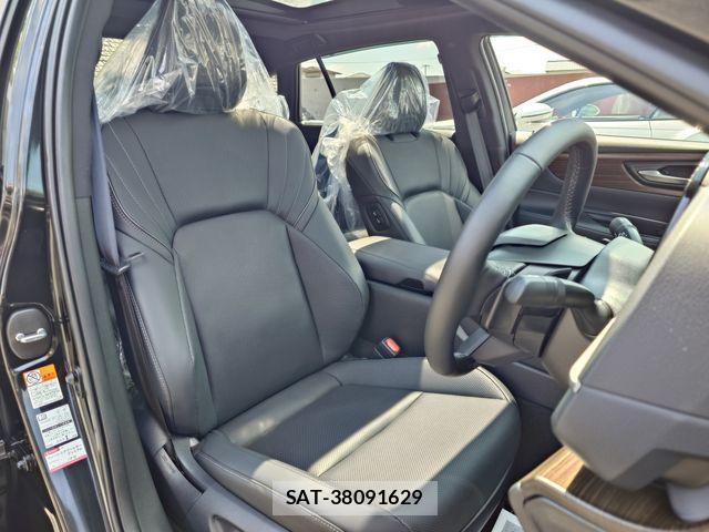Toyota CROWN SEDAN 2023-12 7500051-11