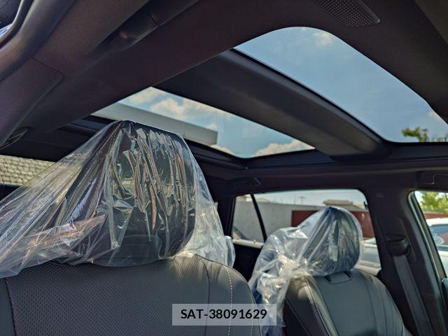 Toyota CROWN SEDAN 2023-12 7500051-12