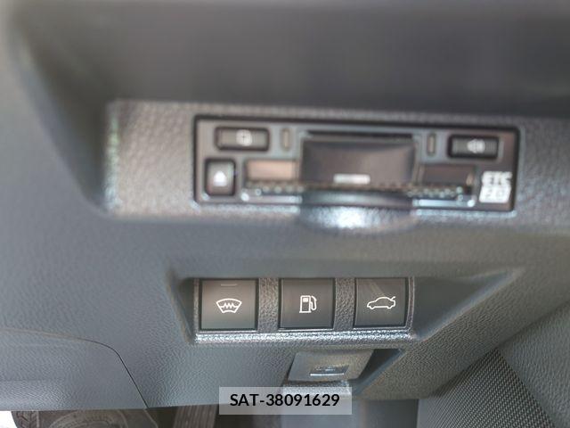 Toyota CROWN SEDAN 2023-12 7500051-22