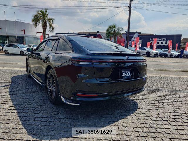 Toyota CROWN SEDAN 2023-12 7500051-2