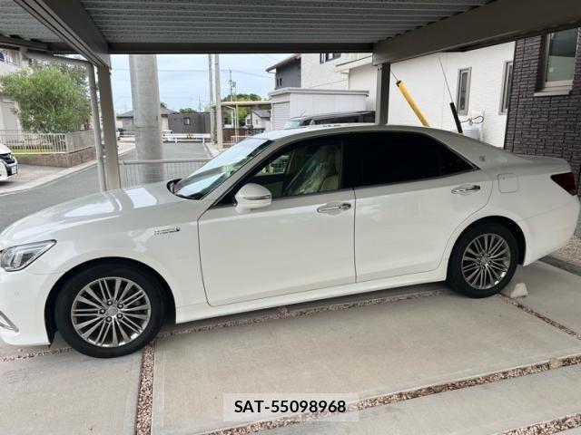 Toyota CROWN SEDAN 2015-11 7508441-1