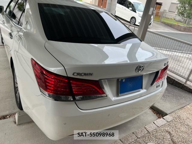Toyota CROWN SEDAN 2015-11 7508441-2