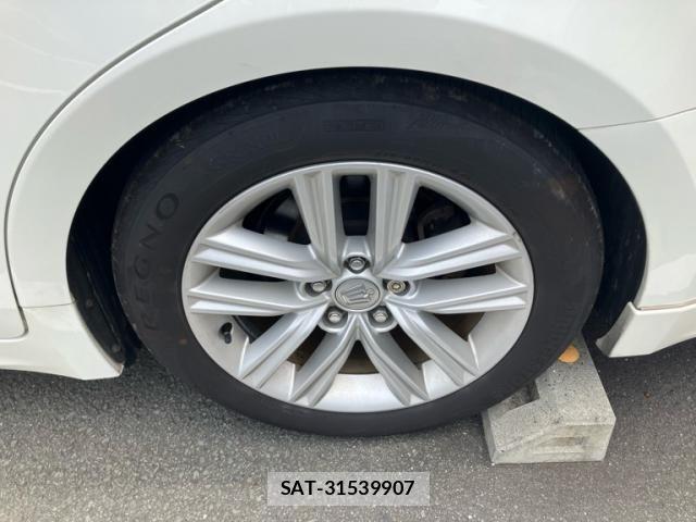 Toyota CROWN SEDAN 2015-08 7508443-4
