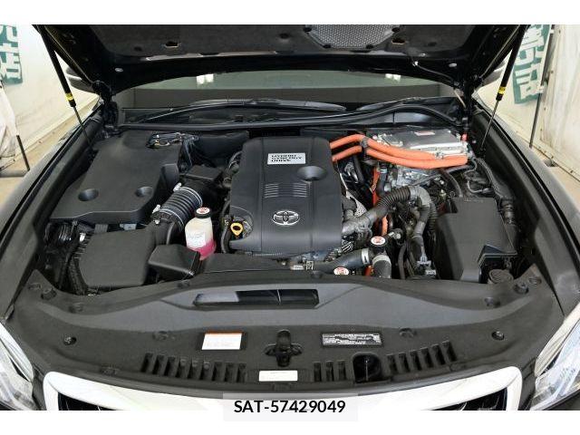 Toyota CROWN SEDAN 2018-05 7508435-13