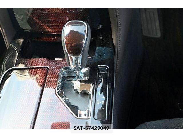 Toyota CROWN SEDAN 2018-05 7508435-20