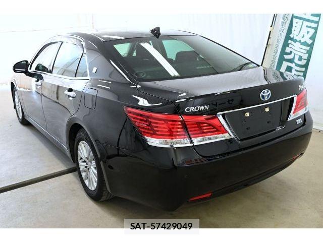 Toyota CROWN SEDAN 2018-05 7508435-2