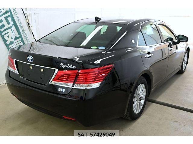 Toyota CROWN SEDAN 2018-05 7508435-3