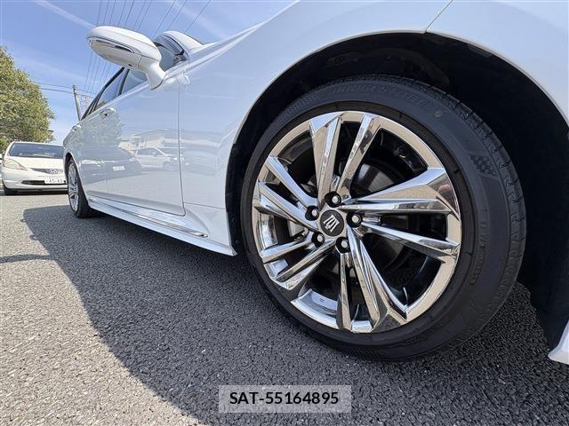 Toyota CROWN SEDAN 2021-02 7500054-12