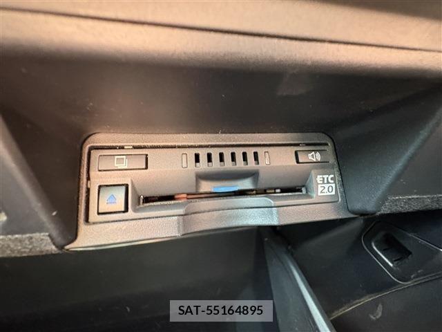 Toyota CROWN SEDAN 2021-02 7500054-14